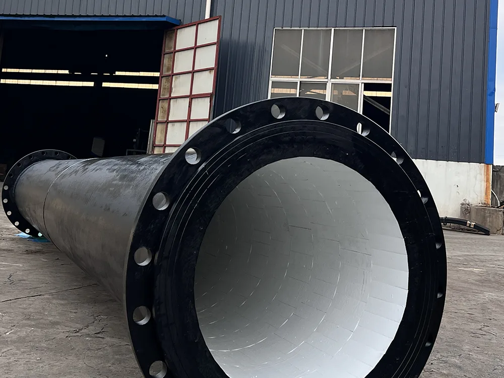 Composite Wear Pipe ၏ ပစ္စည်းများ နှင့် ထူးခြားချက်များကား အဘယ်နည်း။
