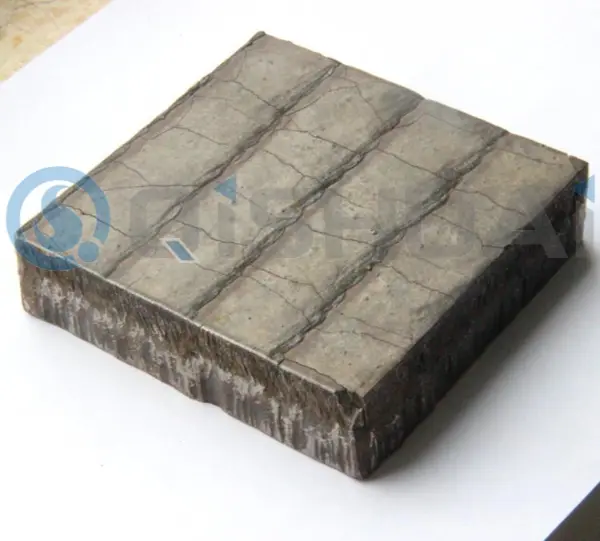 ဖောင်ဒေးရှင်းအဖြစ် လုပ်ငန်းခွင်အခြေအနေများကို ရယူကာ ဝတ်ဆင်မှုခံနိုင်ရည်အား စိတ်ကြိုက်ပြုလုပ်ခြင်း- Shandong Qishuai Wear-Resistant Bimetallic Surfacing Plate Solutions